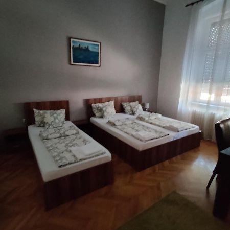 Satu Mare Apartments Ngoại thất bức ảnh